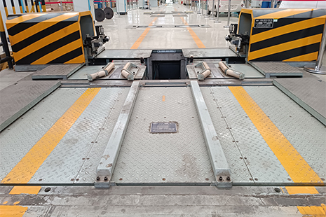 Four-Wheel Aligner