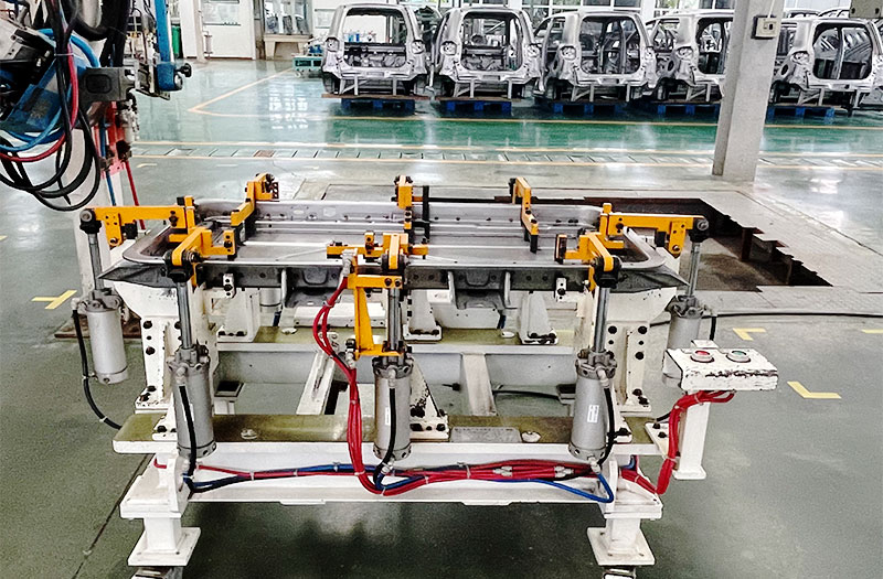 Main components of pneumatic welding fixtures
